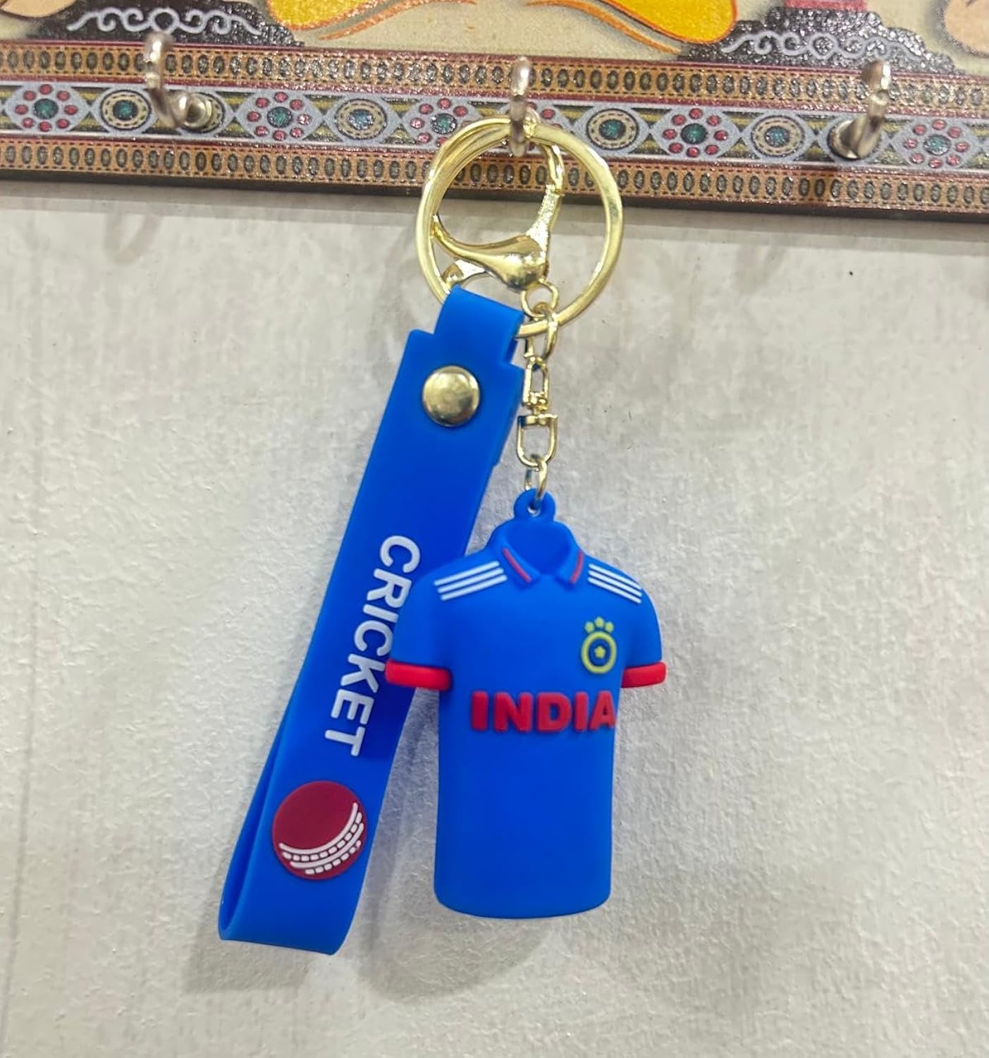 KEY CHAIN