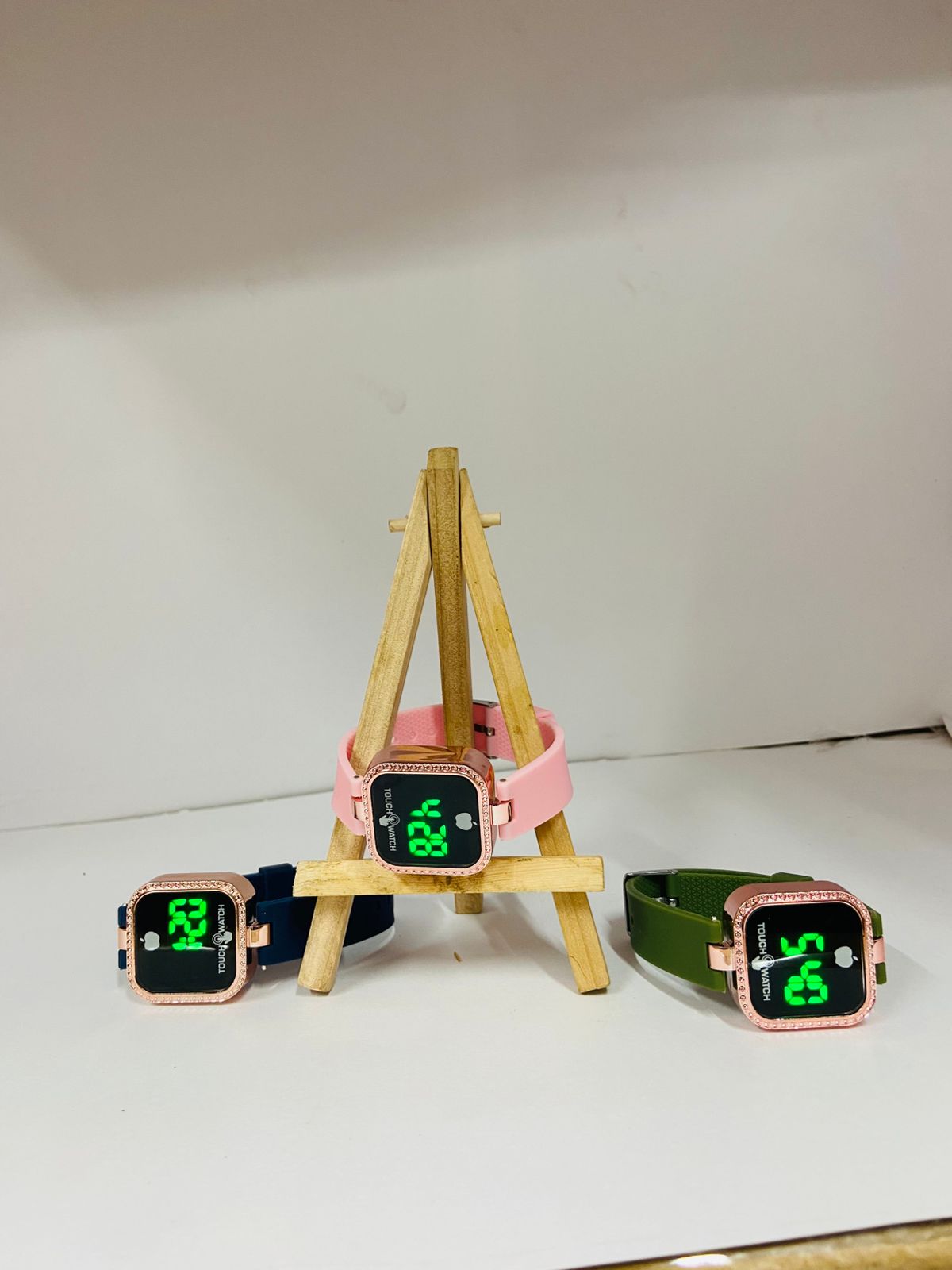 Diamond lcd watch