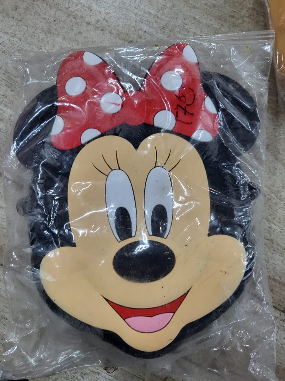Minnie Mouse flat lay shaker bag purse