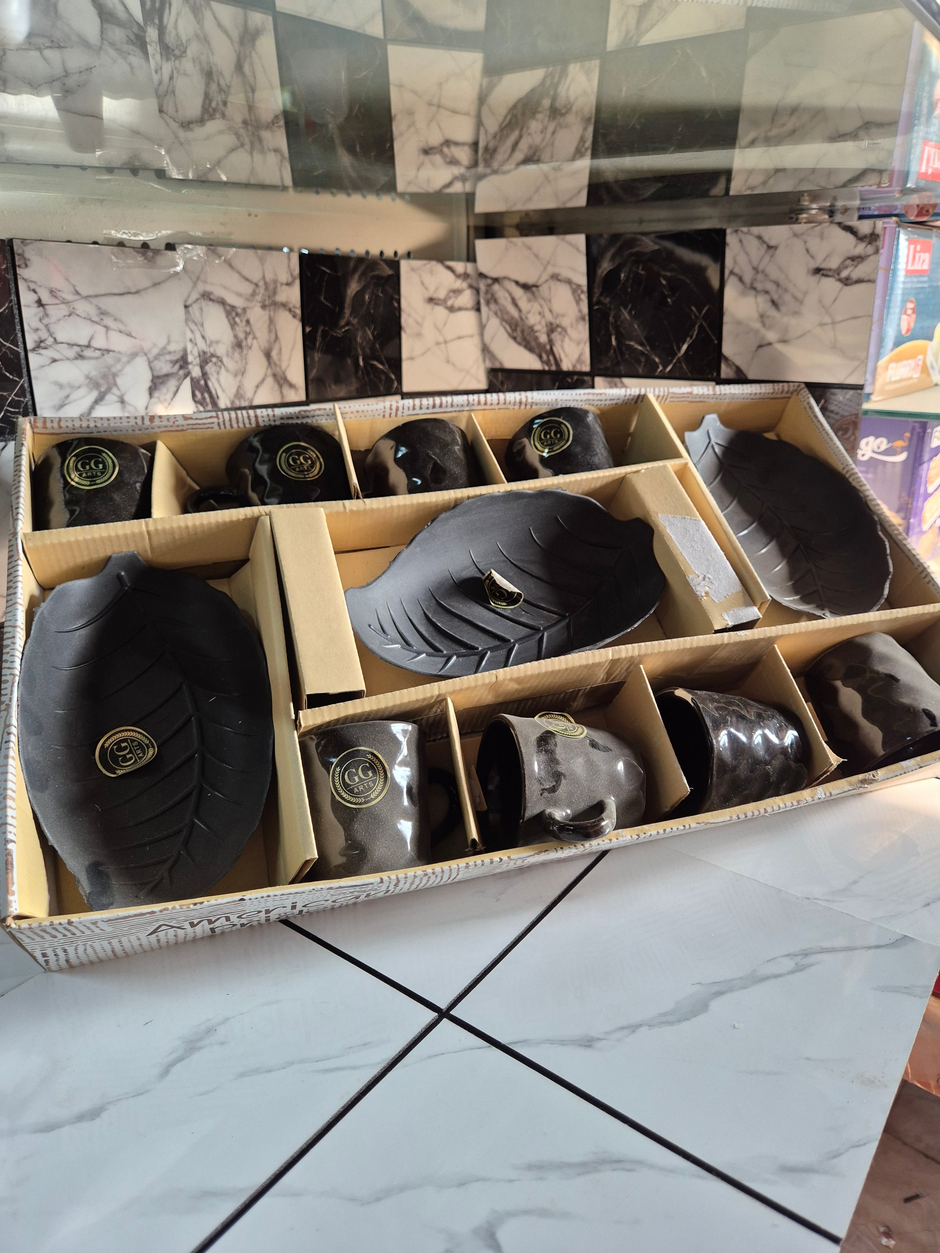 Crockery Set