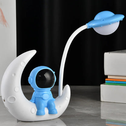 Astronaut lamp