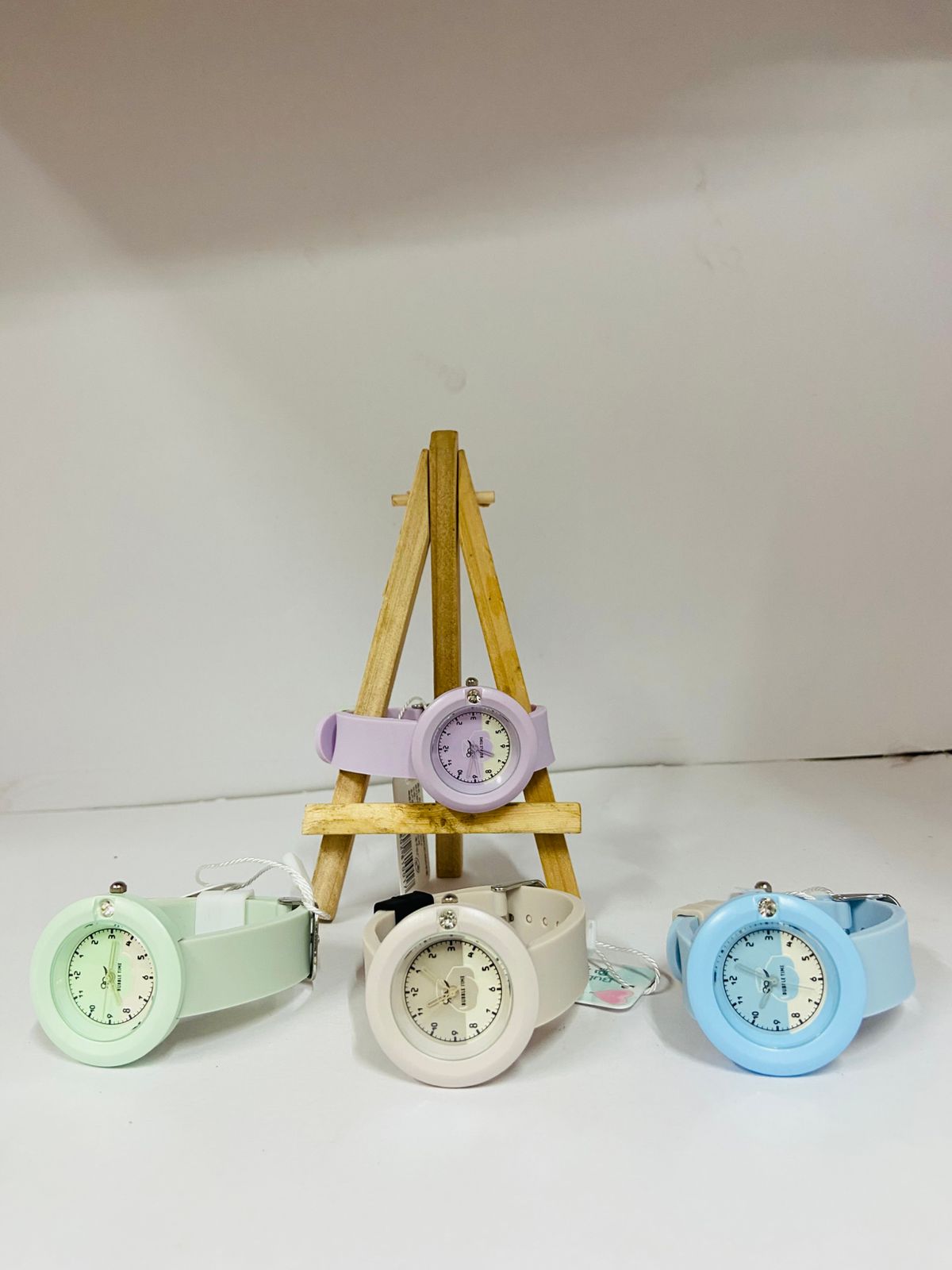 bubble time watch girls