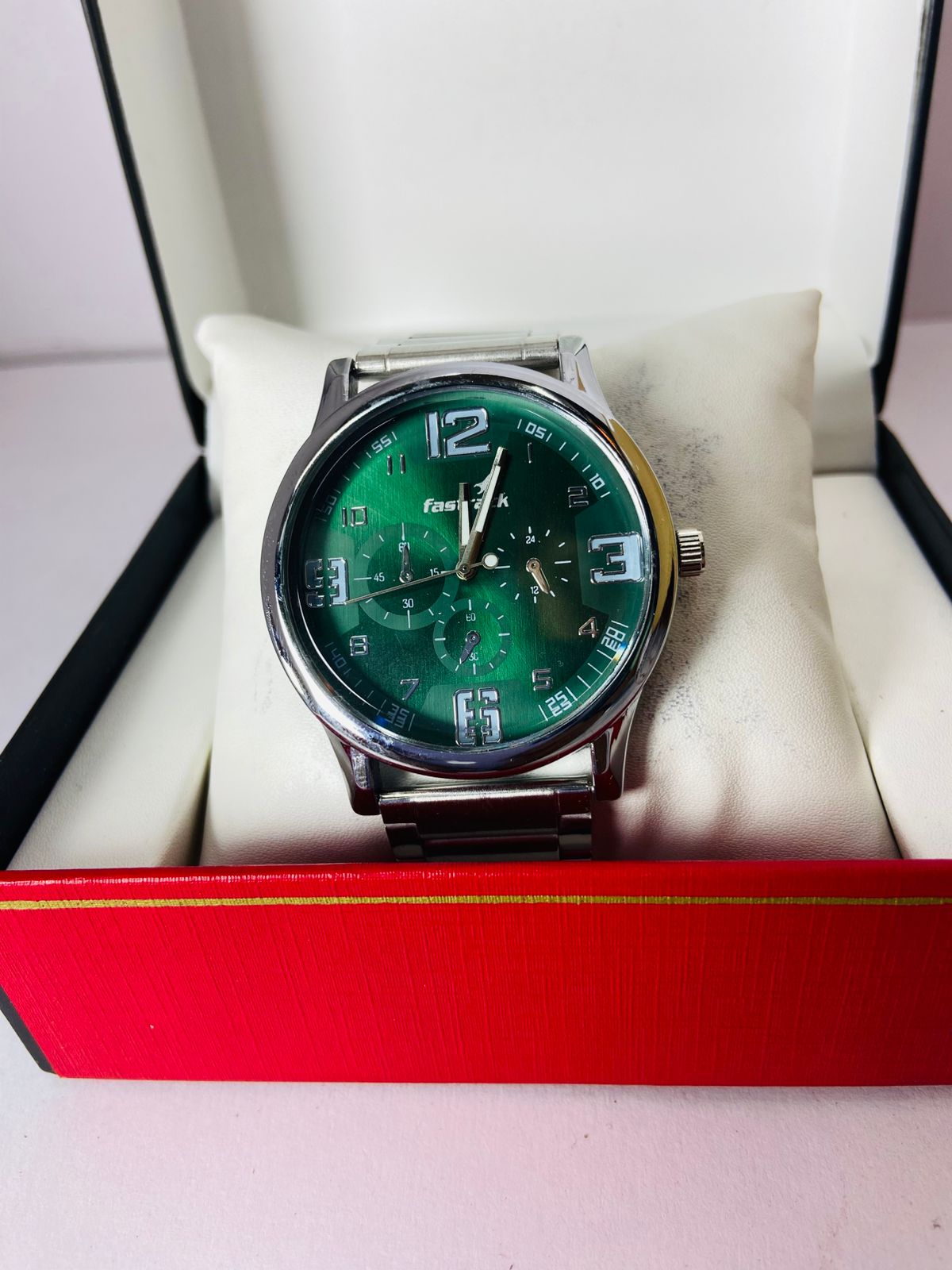 Dial Fastrack Watch