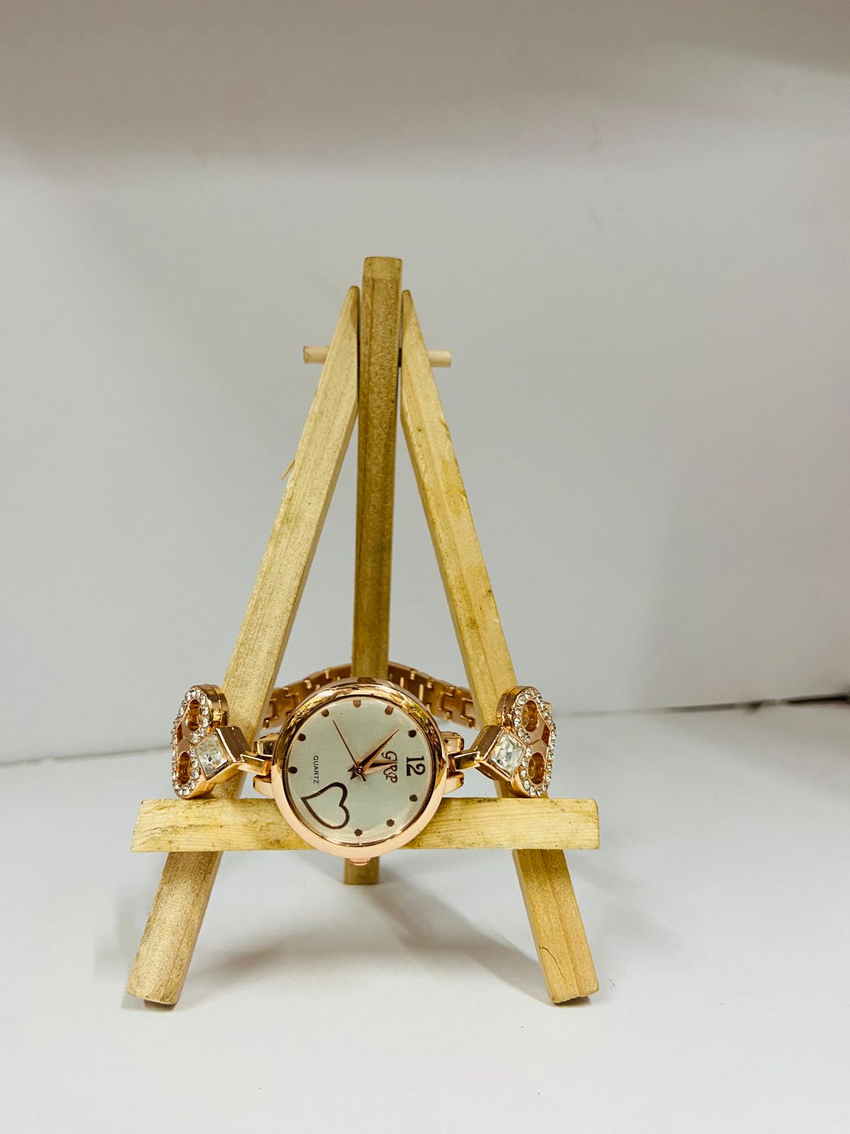 Grp girls watch