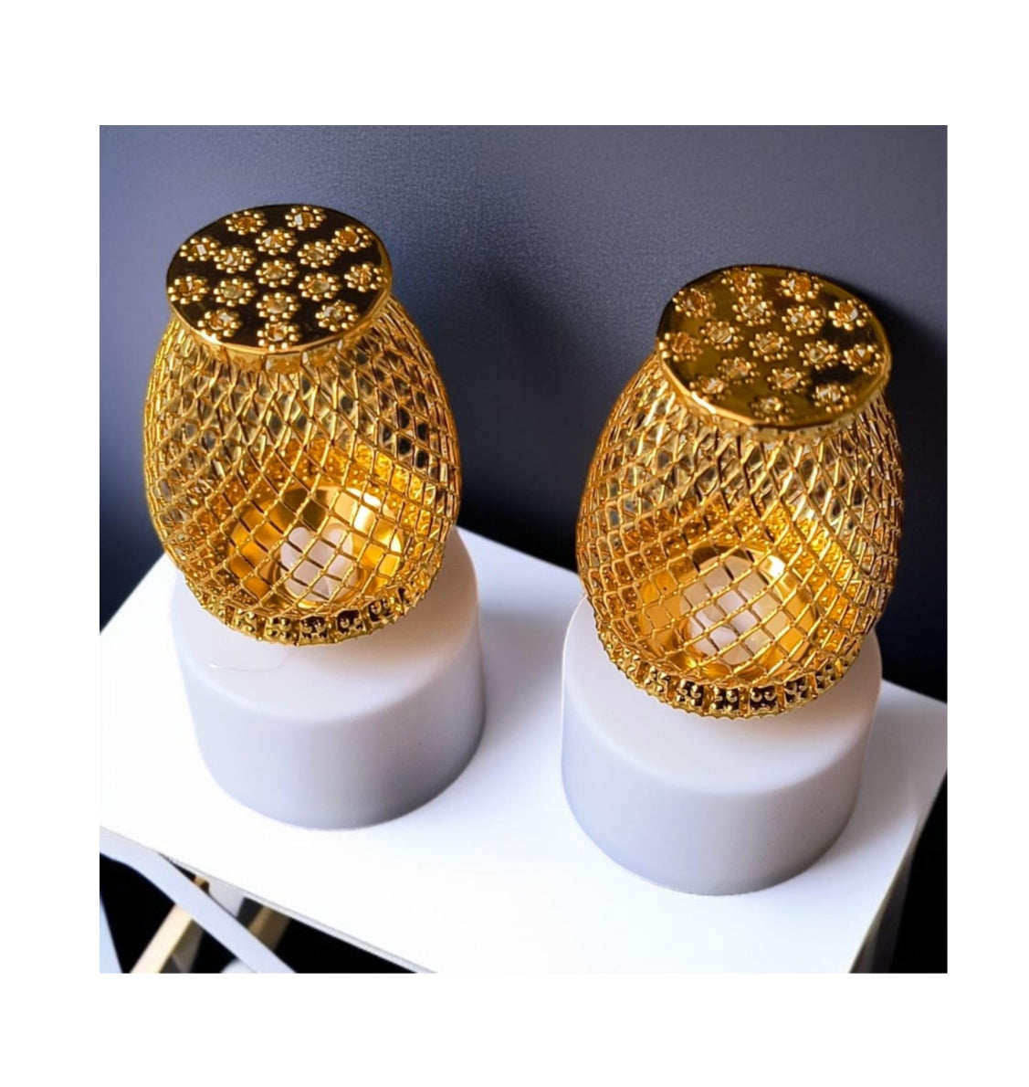 Gold Metal Lattice