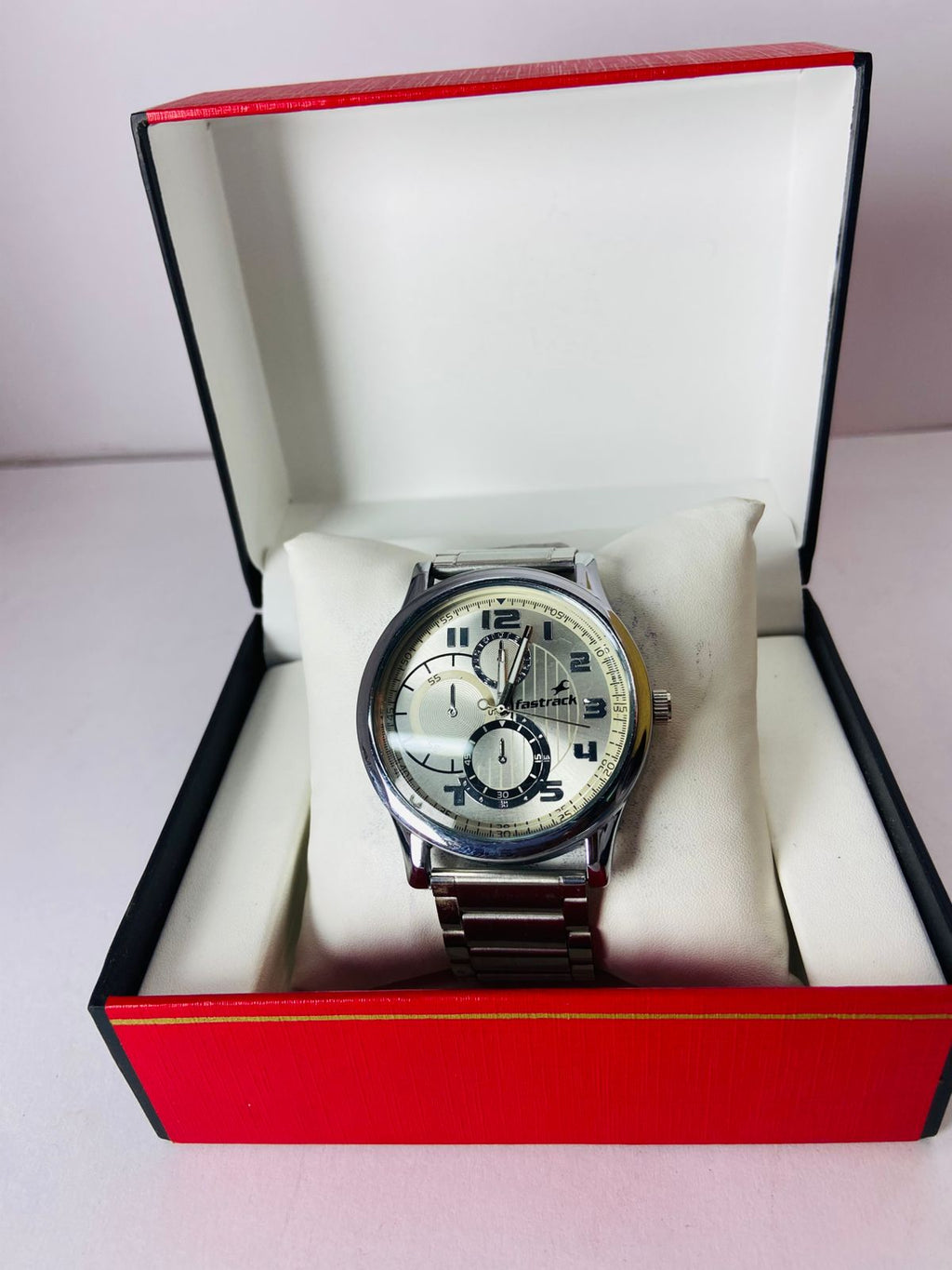 Dial Fastrack Watch